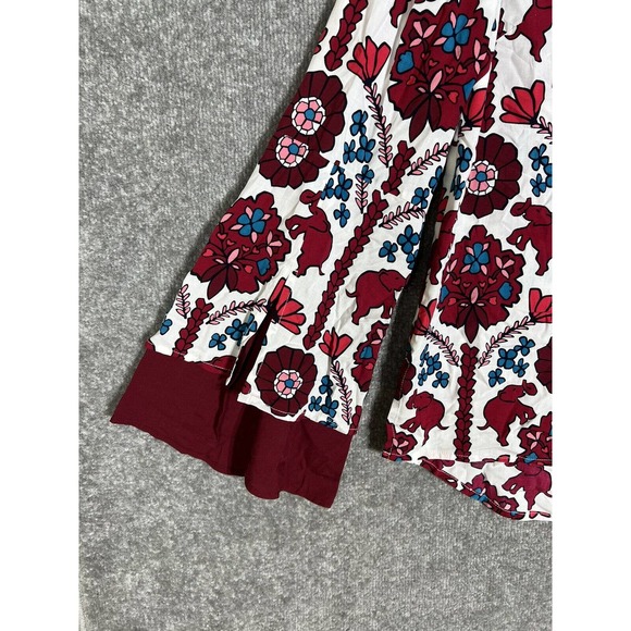 Crown & Ivy Elephant Floral Bell Split Sleeve Tunic Top Size Small V-Neck Rayon - Picture 5 of 10